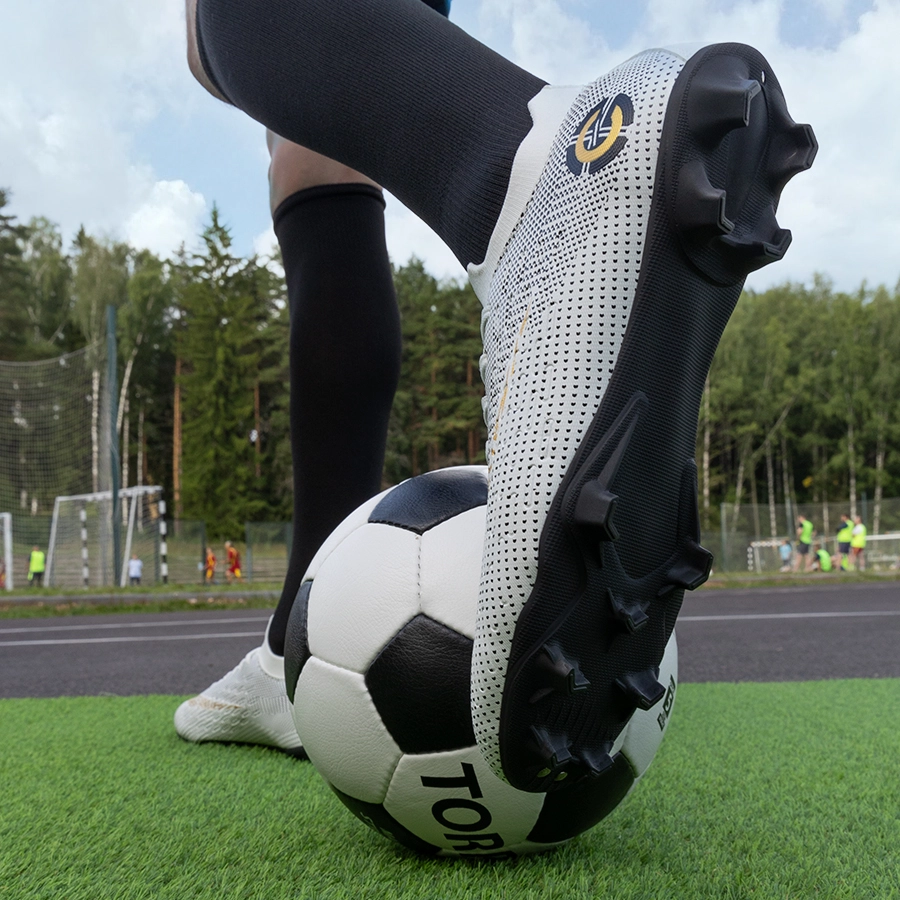 Бутсы футбольные KR-094 белые