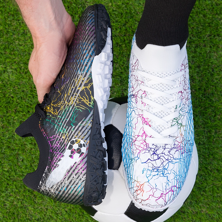 Бутсы футбольные KR-134 черный-белый