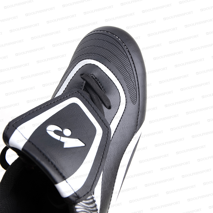 Бутсы футбольные KR-060 черно-белые