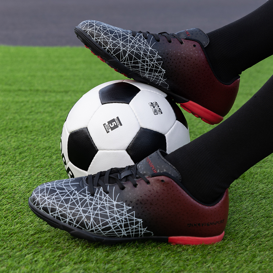 Бутсы футбольные KR-061 черно-красные