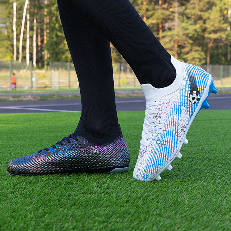 Бутсы футбольные KR-135 черный-белый