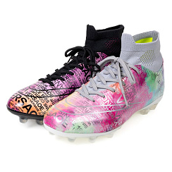 Бутсы с шипами DOLPHINSPORT – коллекция для игры на любых покрытиях