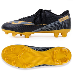 Бутсы с шипами DOLPHINSPORT – коллекция для игры на любых покрытиях