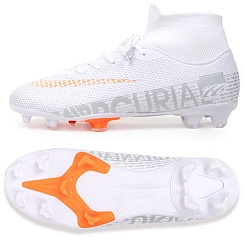 Бутсы с шипами DOLPHINSPORT – коллекция для игры на любых покрытиях